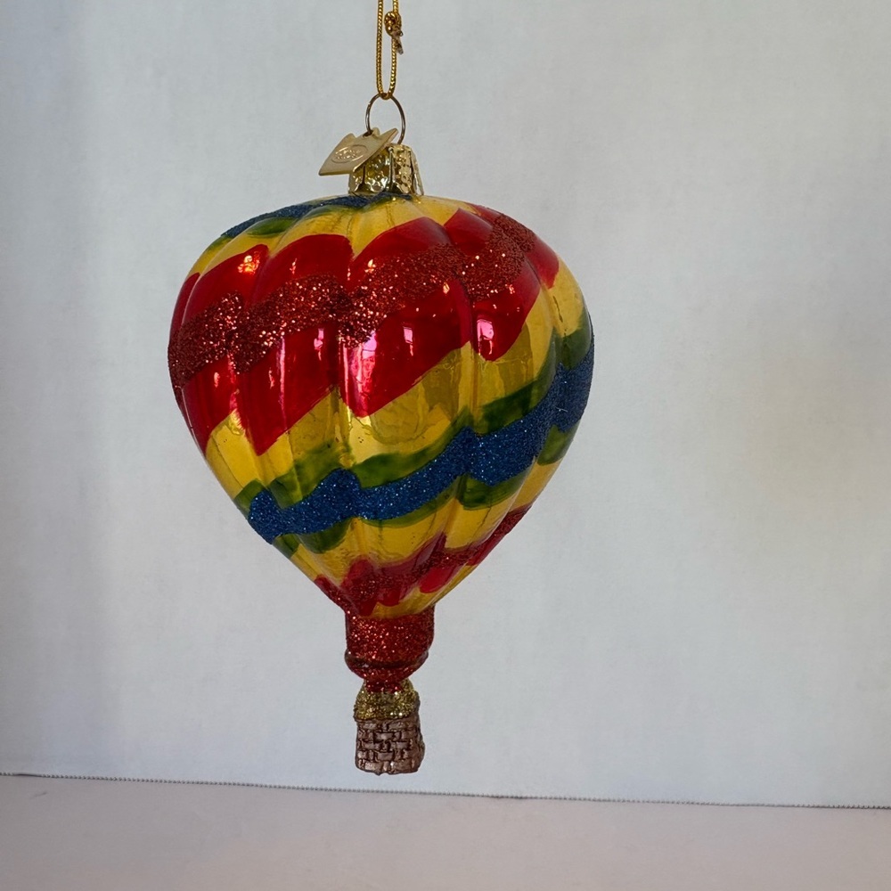 Kurt Adler multicolored rainbow hot air balloon glass ornament